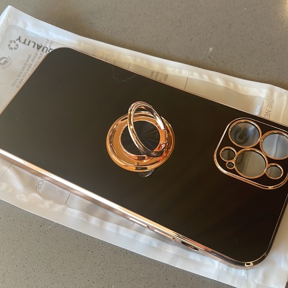 iPhone 12 Pro Max phone case - Picture 3 of 3